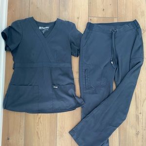 Grey’s Anatomy Scrubs in good condition